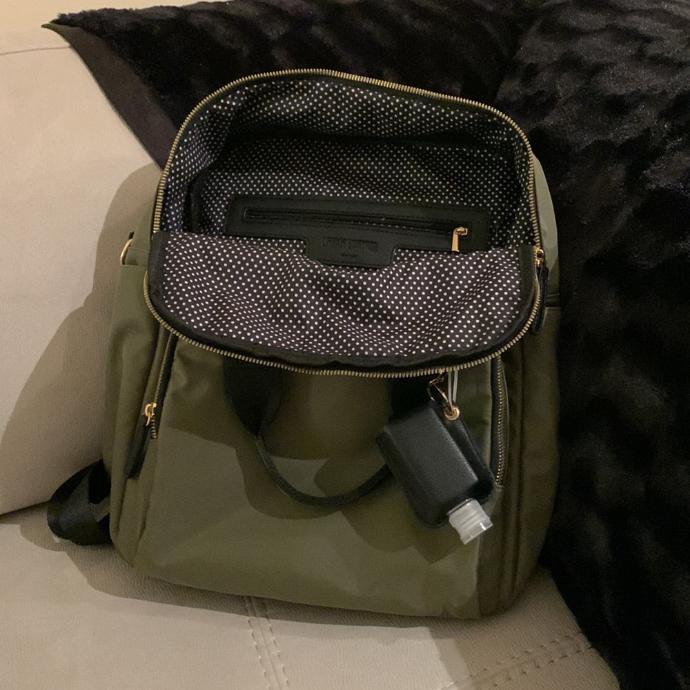 Olive backpack - Picture 3 of 5